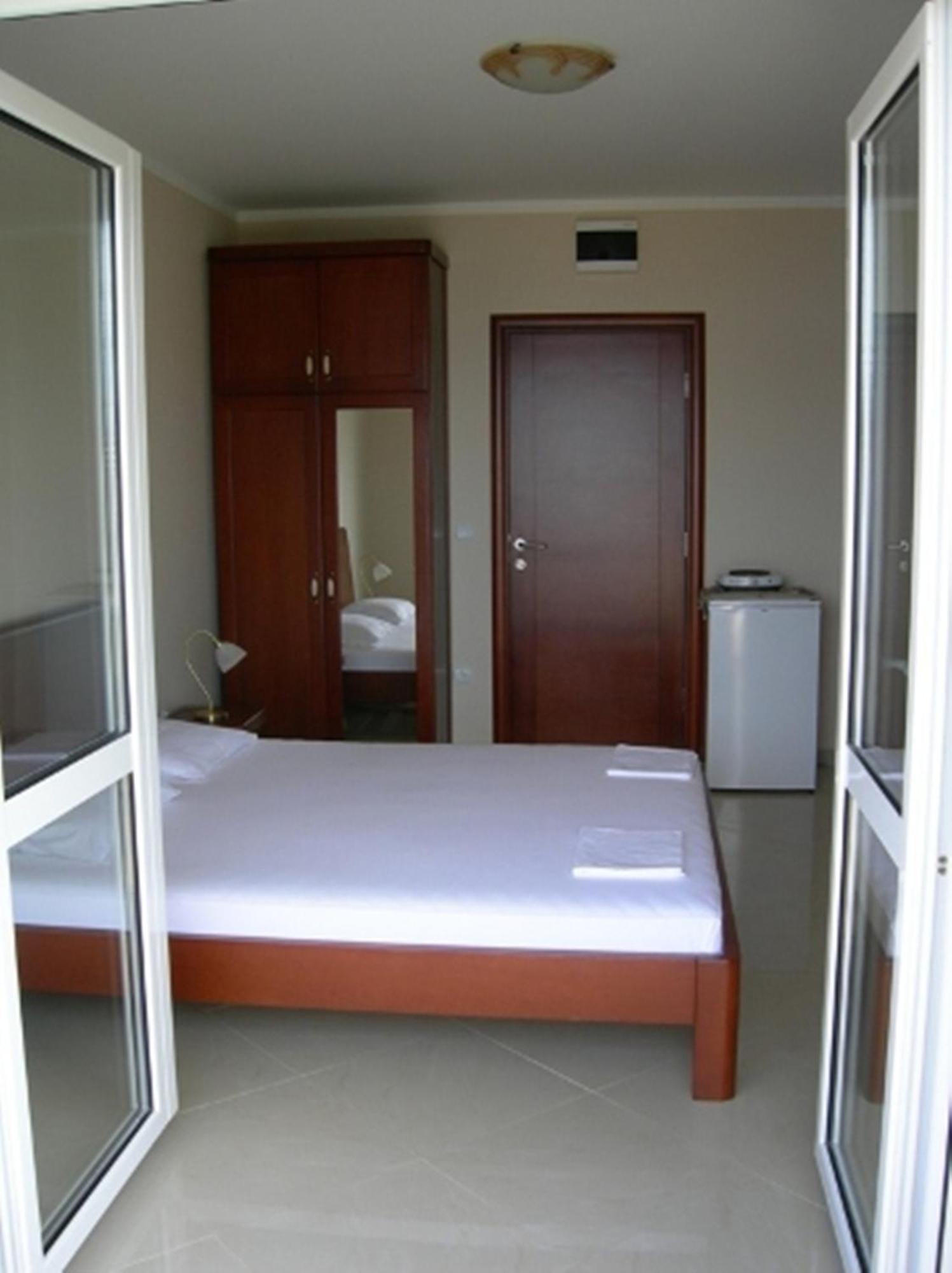Guest House Villa Pastrovka Свети-Стефан Номер фото